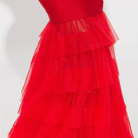 NWT Red Gown Gala Size XL - Picture 6 of 6